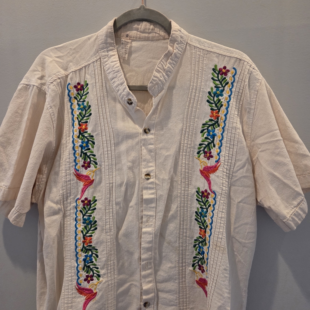 Men's Cream Embroidered Short-Sleeve Shirt